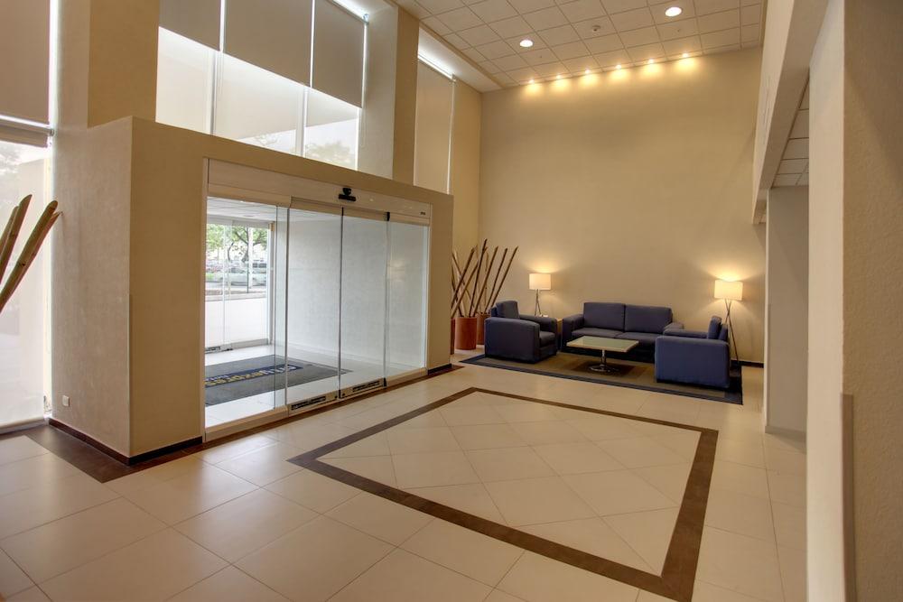 City Express By Marriott Puebla Finsa Εξωτερικό φωτογραφία