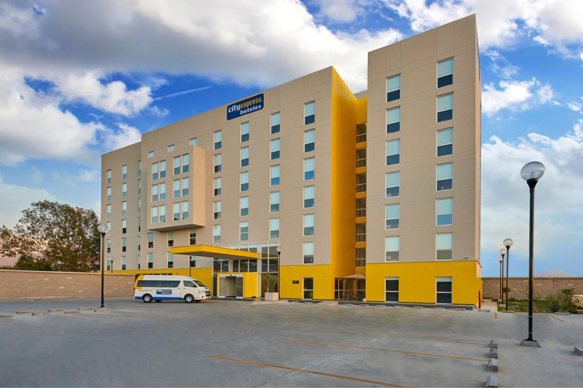 City Express By Marriott Puebla Finsa Εξωτερικό φωτογραφία